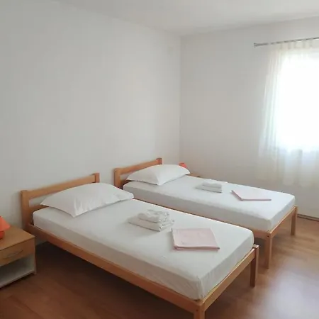 Apartments Gojevic Bol Exterior photo