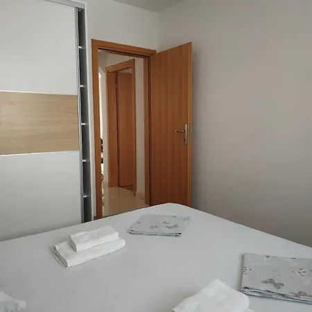 Apartments Gojevic Bol Exterior photo