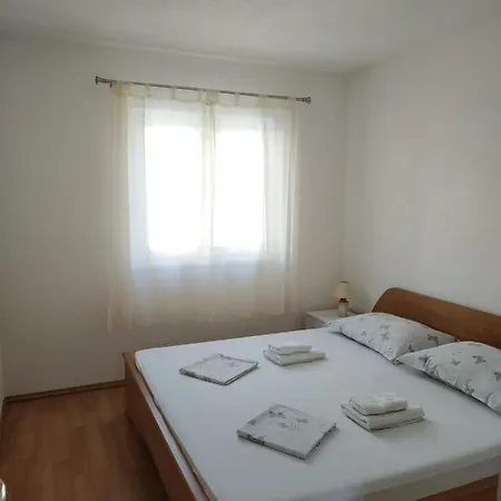 Apartments Gojevic Bol Exterior photo